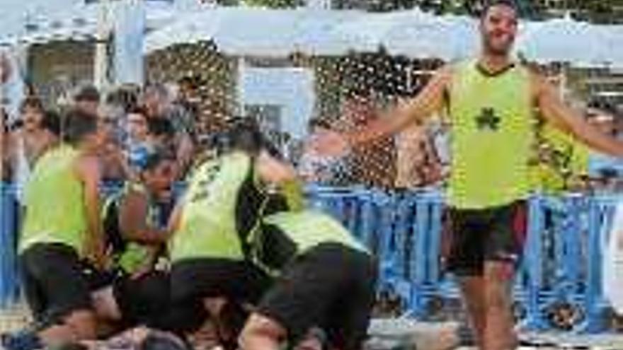 El futbol platja de Blanes atreu uns 3.000 espectadors