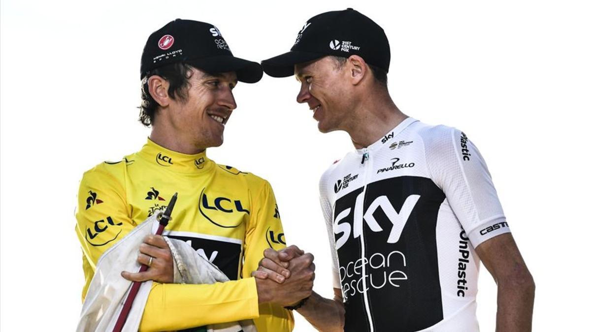 Geraint Thomas y Chris Froome, en el podio de París