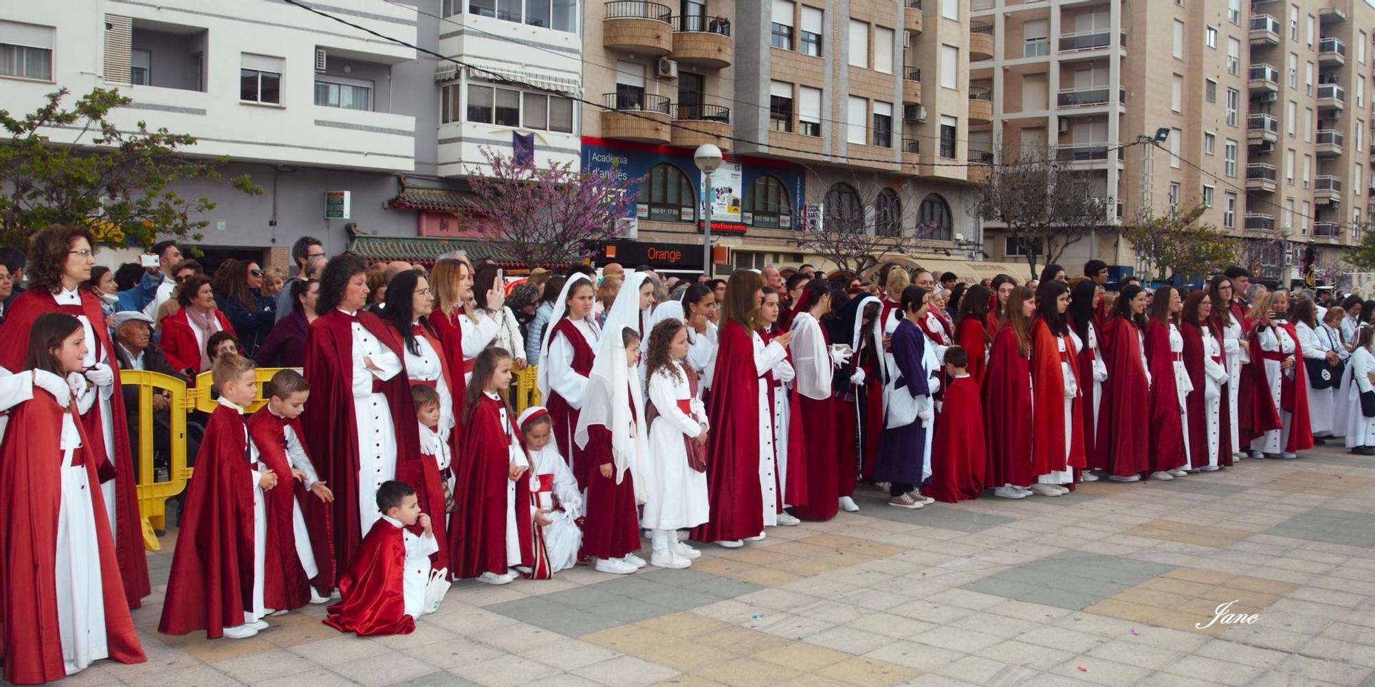 Las imágenes del Domingo de Resurrección en Oliva