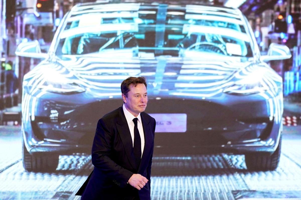 La inversión de Elon Musk en Bitcoin le cuesta 140 millones a Tesla.