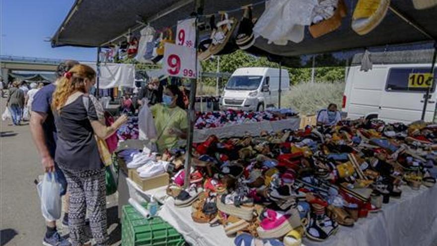 Casa Plata empieza a movilizarse por el mercadillo