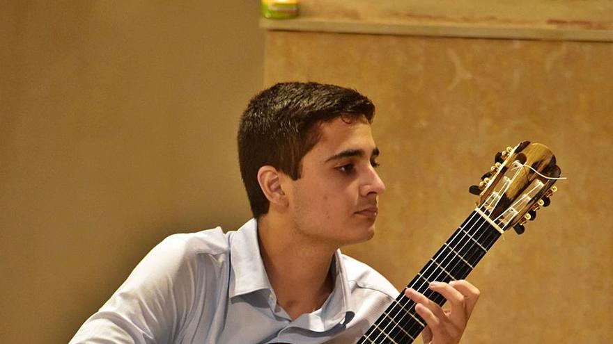 «Me gustaría vivir de hacer conciertos o clases magistrales pero en España lo veo difícil» - Vimarsana News