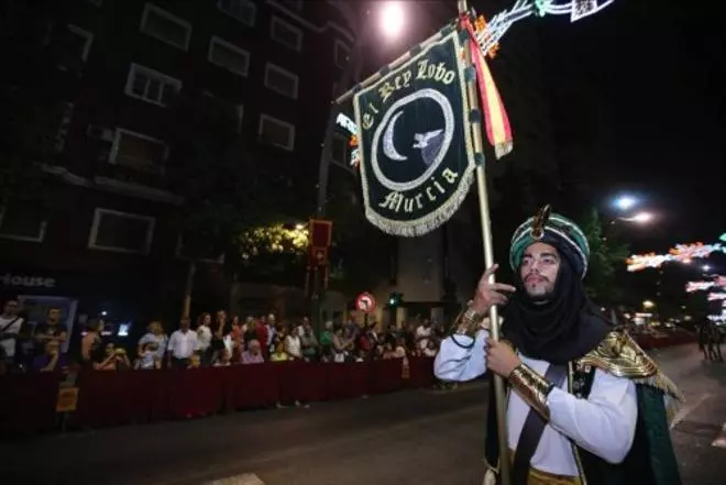 Desfile de Moros y Cristianos en Murcia