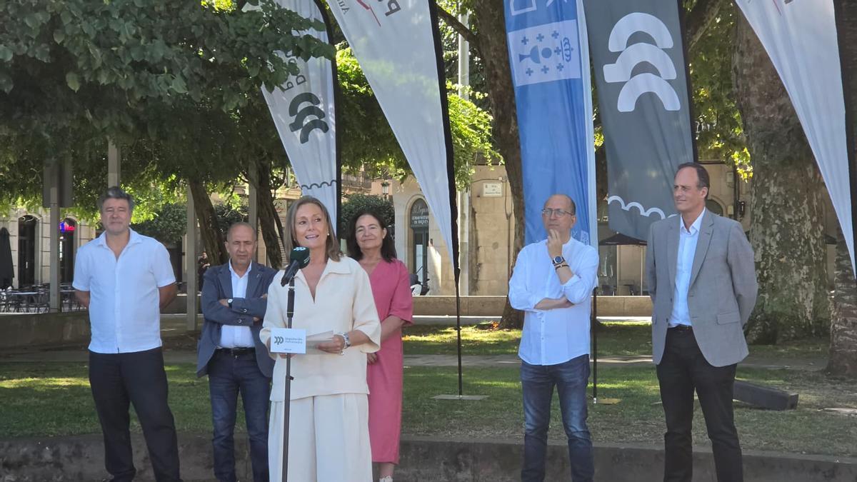 Luisa Sánchez en la presentación del proyecto de la estatua de Carlos Oroza