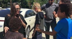 Allen i Brandon Alexander amb Angelina Jolie. 