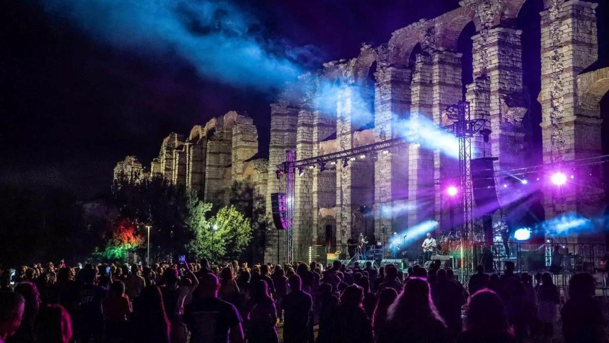 Imagen de archivo de uno de los conciertos celebrados junto al Acueducto de los Milagros.