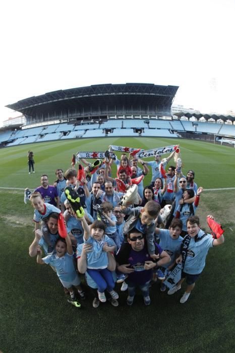 La afición del Celta se calza las botas del jugador número doce
