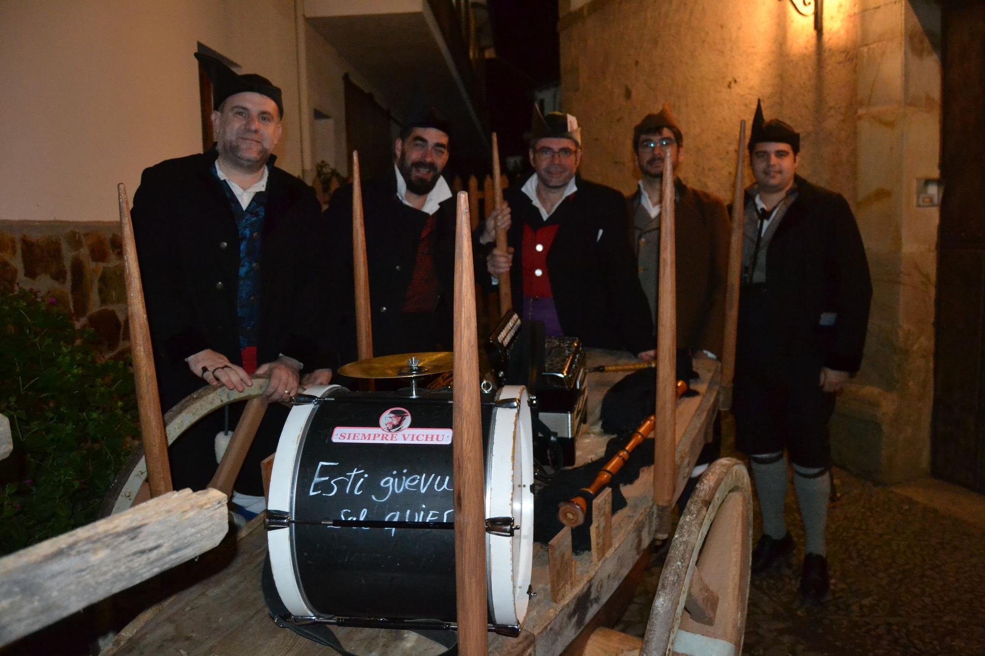 Así vivió la localidad tinetense de Navelgas el Festival del Esfoyon y el Amagosto