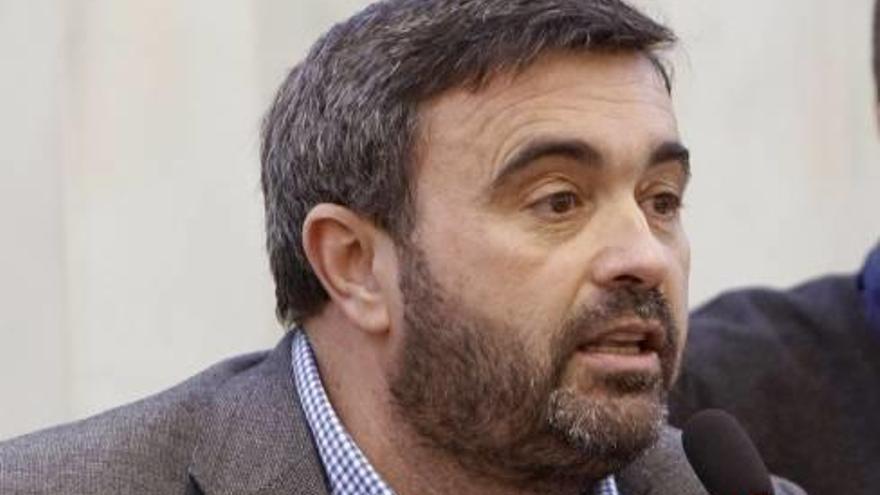 La oposición denuncia que las luchas internas del PP le cuestan dinero a la Diputación