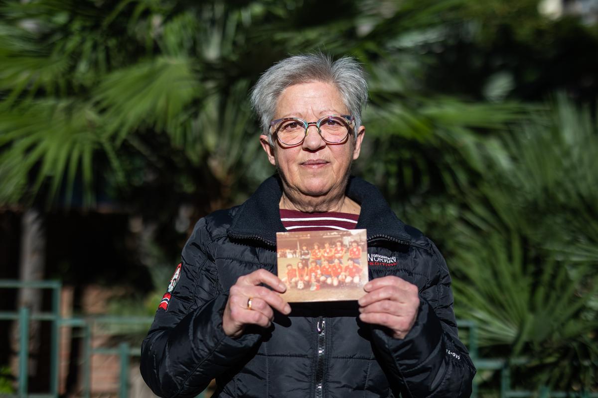 Elisabeth Sánchez Rubio jugadora de futbol con la selección española. Se cumplen 40 años del primer partido de la selección.