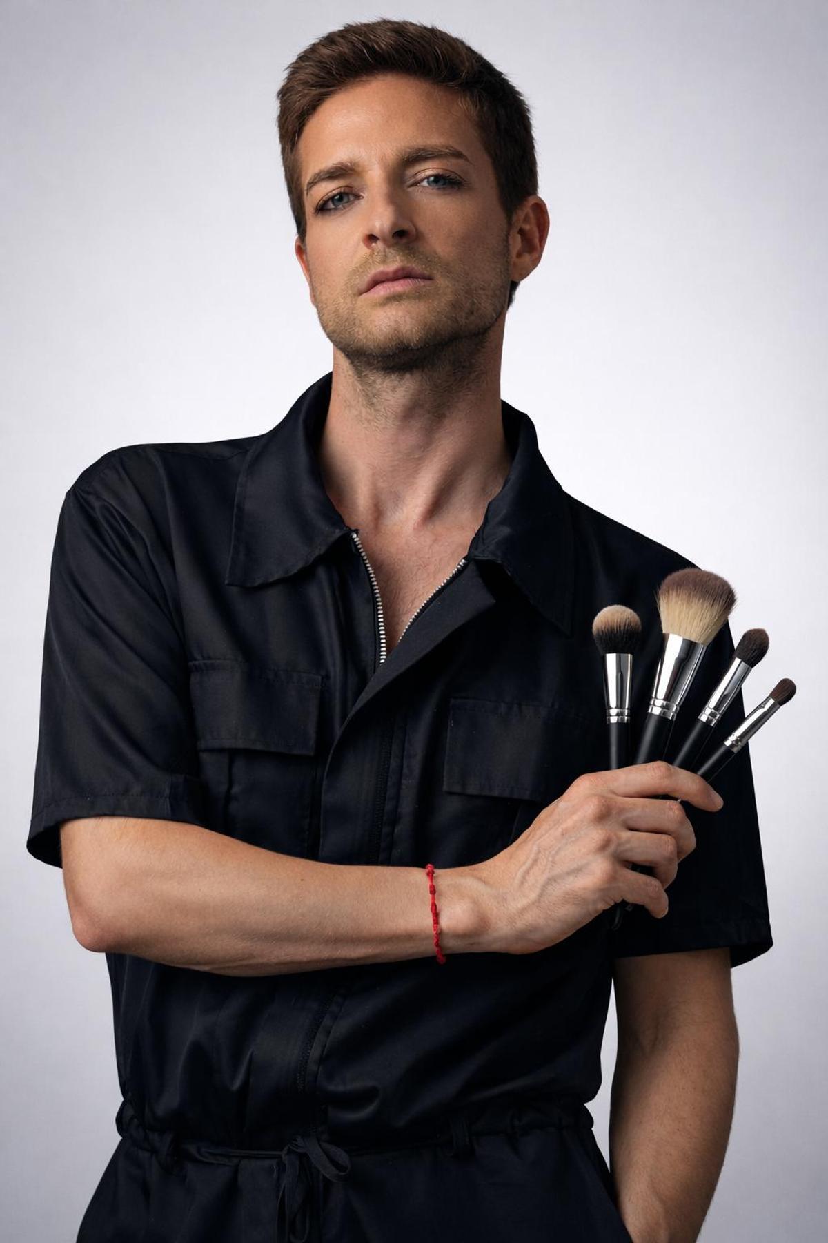 El maquillador Sergio Grimaltos Arnau.