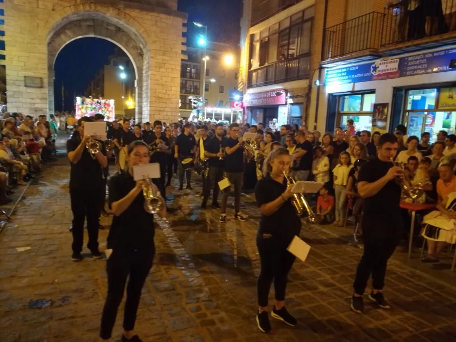 Desfile de carrozas en Toro