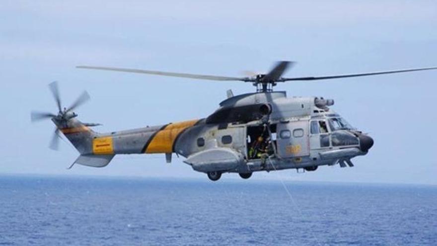 Helicóptero SuperPuma del Servicio Aéreo de Rescate (SAR) del Ejército del Aire.