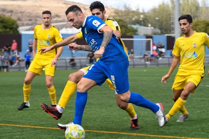 25-01-20  DEPORTES. CAMPOS DE FUTBOL DE LA ZONA DEPORTIVA DEL PARQUE SUR EN MASPALOMAS. MASPALOMAS. SAN BARTOLOME DE TIRAJANA.  Partido de futbol entre los equipos del San Fernando de Maspalomas y el Vera disutado en el Campo de Futbol del San Fernando de Maspalomas en la zona deportiva del Parque Sur de Maspalomas.  Fotos: Juan Castro  | 26/01/2020 | Fotógrafo: Juan Carlos Castro