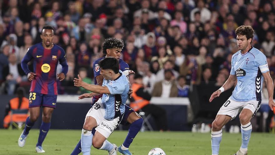 Un gol de penalti frena al Celta en el Camp Nou