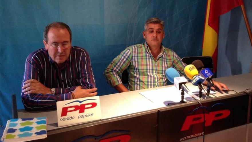 El PP y PSOE de Almendralejo polemizan sobre el contrato de eficiencia energética