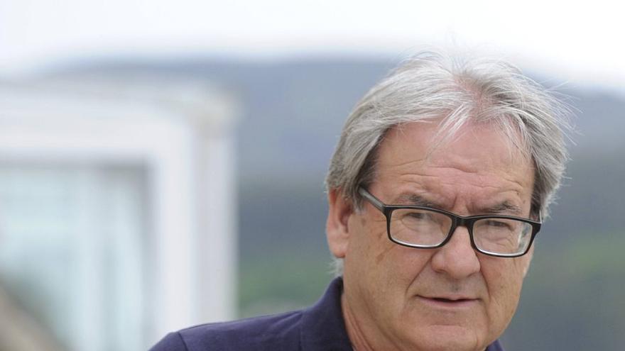 «Se o Estradense xogaba de vermello podía caerlle unha multa de 50 pesetas»