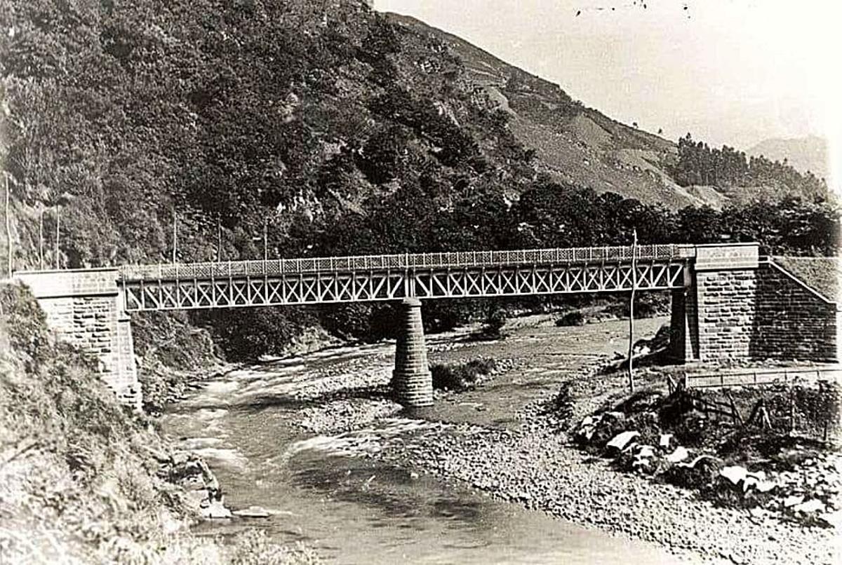 El puente en su estado original.