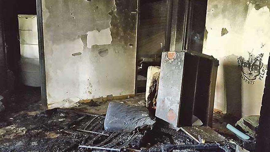 Buscan al okupa que incendió una vivienda en Palma y huyó