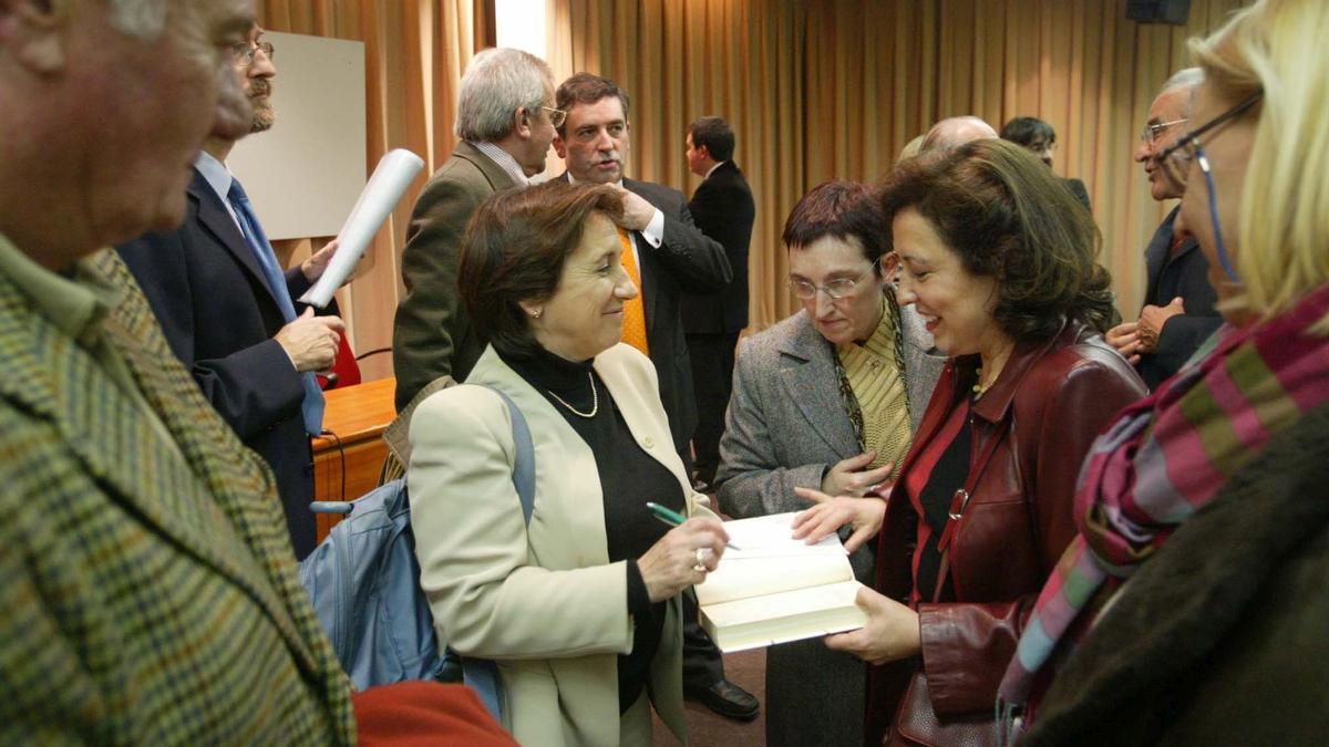 Victoria Prego participa en el Club Tribuna de Girona