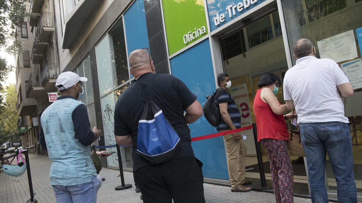 Oficina de Treball de la Generalitat en la calle Sepúlveda