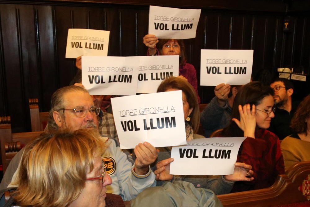 Ple de Girona: Tota l'oposició força el vicealcalde a explicar-se pels talls de llum a Girona