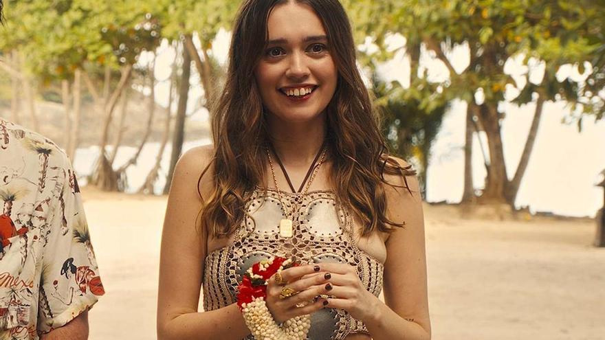 Aimee Lou Wood, indignada por la parodia de &#039;Saturday Night Live&#039; &quot;cruel y sin gracia&quot; sobre sus dientes