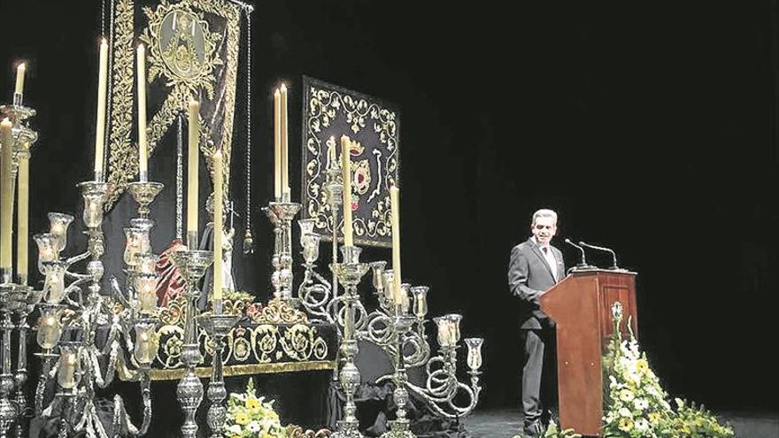 el cofrade Luis Félix Ruiz sánchez pregonó la Semana Santa del 2018