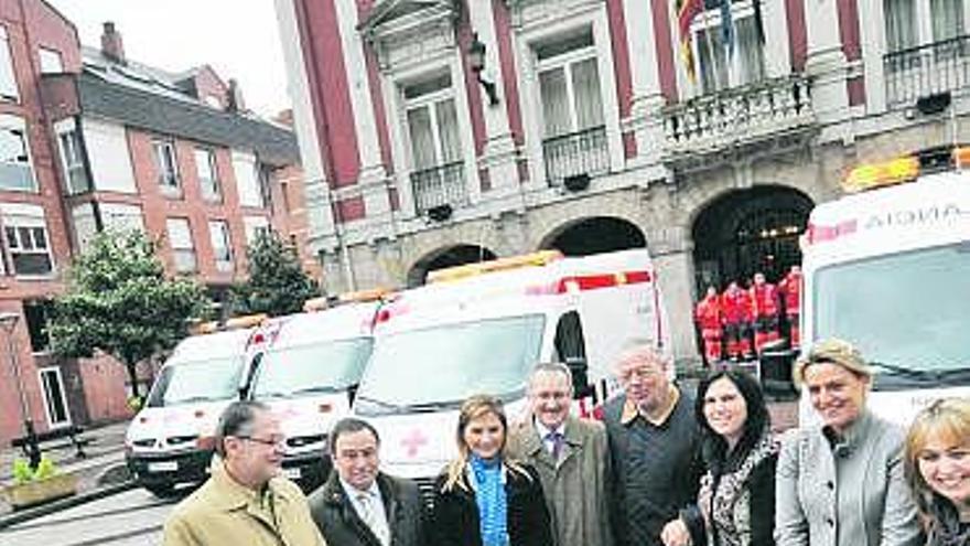 Cruz Roja estrena ambulancias en Mieres