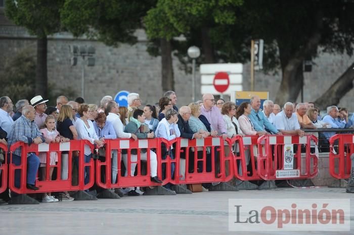 Arriado Solemne de Bandera en el puerto de Cartagena