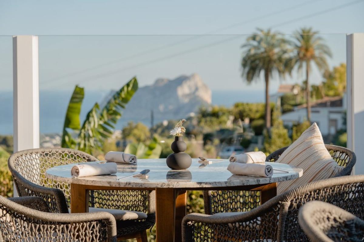 Una de las mesas del restaurante