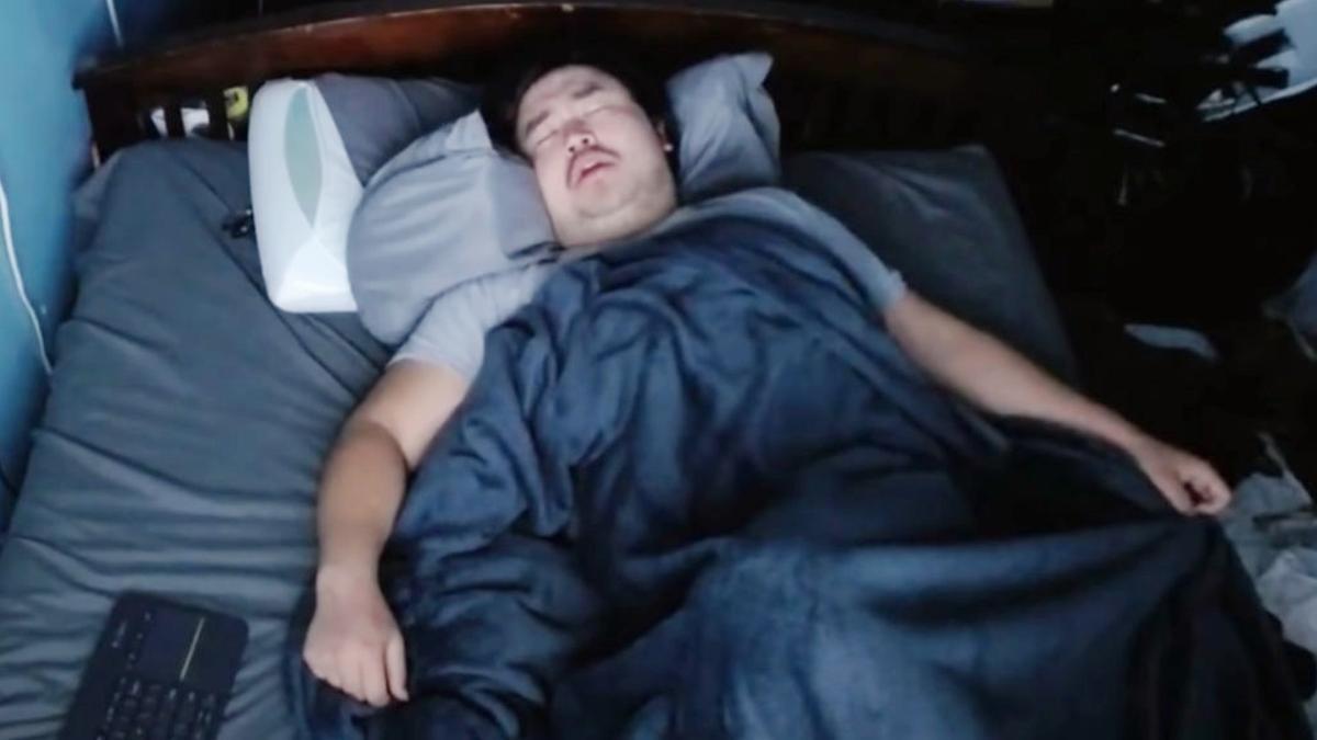 Asian Andy, el 'youtuber' que gana miles de dólares mientras duerme.
