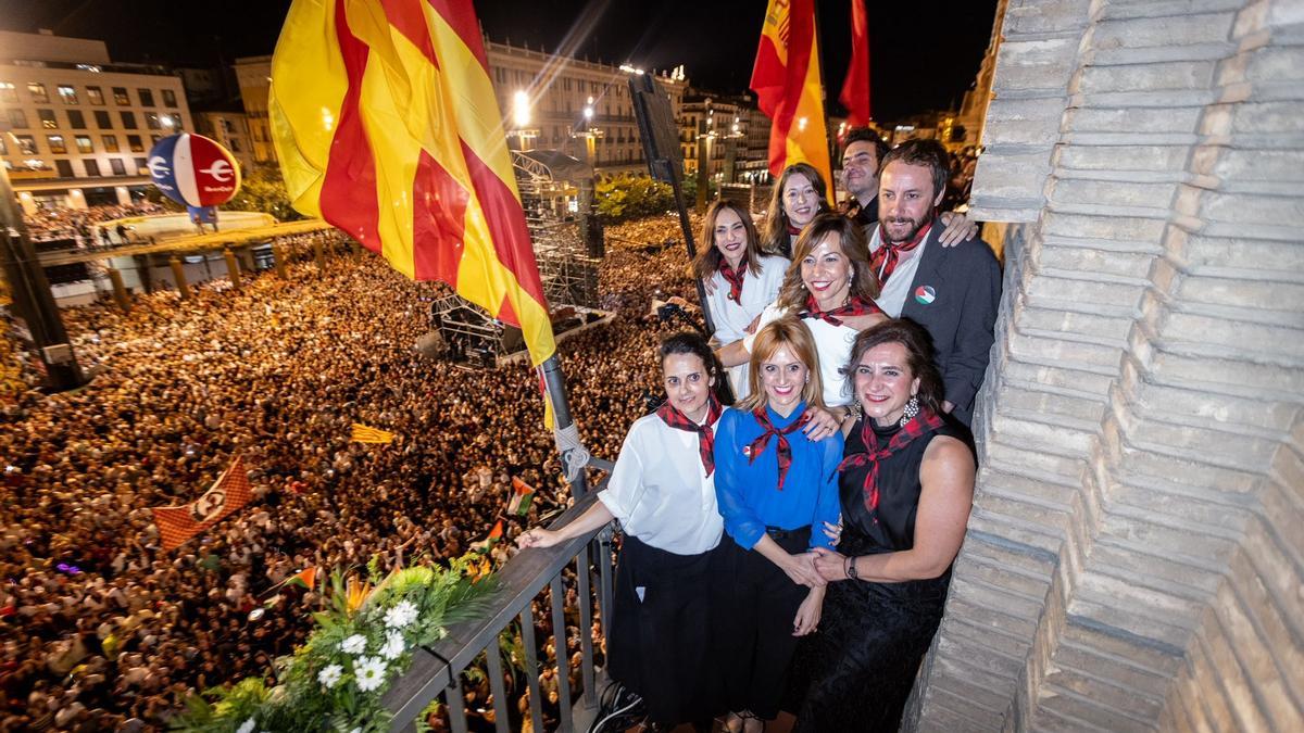 En imágenes | Primer día de las Fiestas del Pilar con las peñas y el pregón