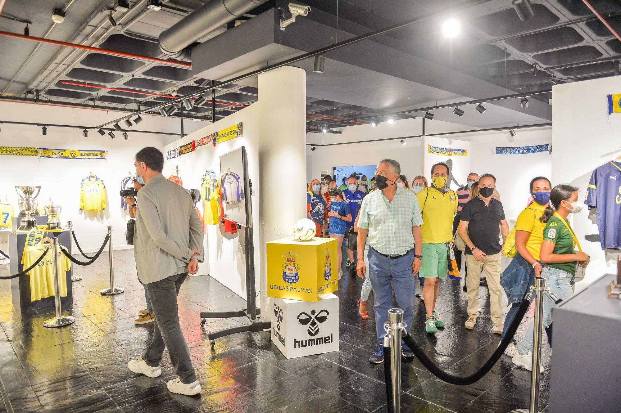 Exposición 'Amarillo. Un recorrido por la equipación de la UD Las Palmas'