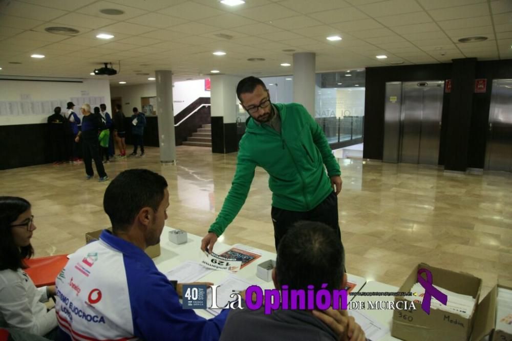 Recogida de dorsales, ambiente y salida de la XXXI Media Maratón Ciudad de Lorca