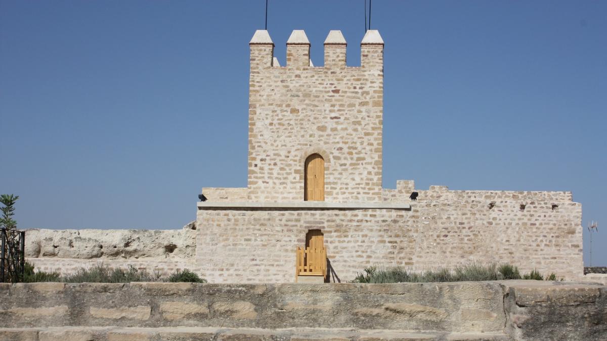 Sale a licitación el proyecto para recuperar el patio de armas del castillo-alcazaba de Bujalance.