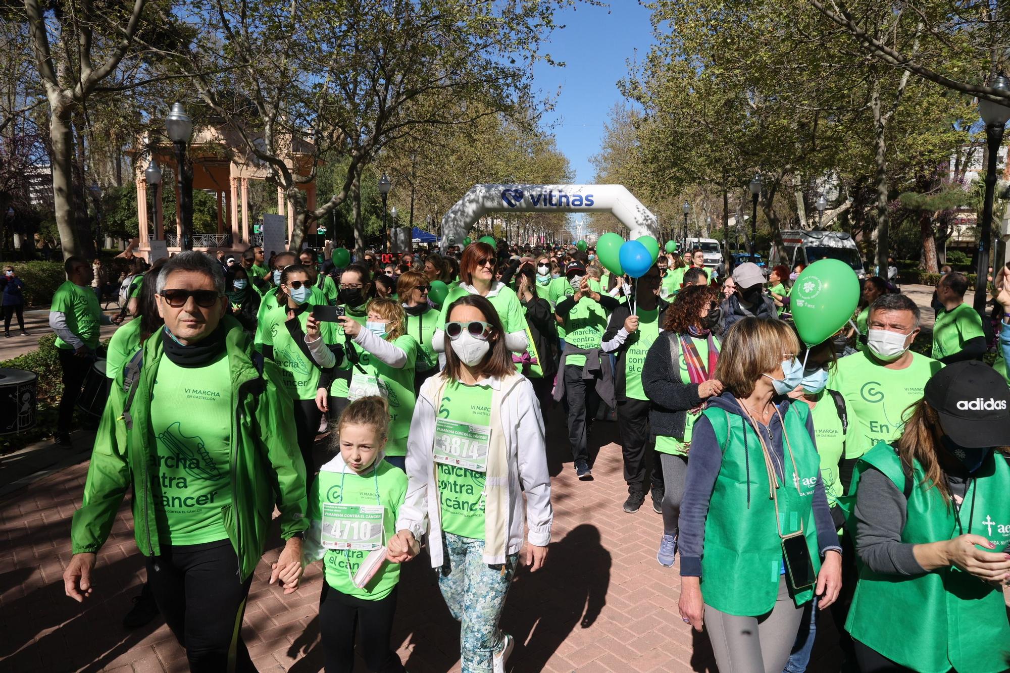 Búscate en la marcha verde contra el cáncer de Castellón