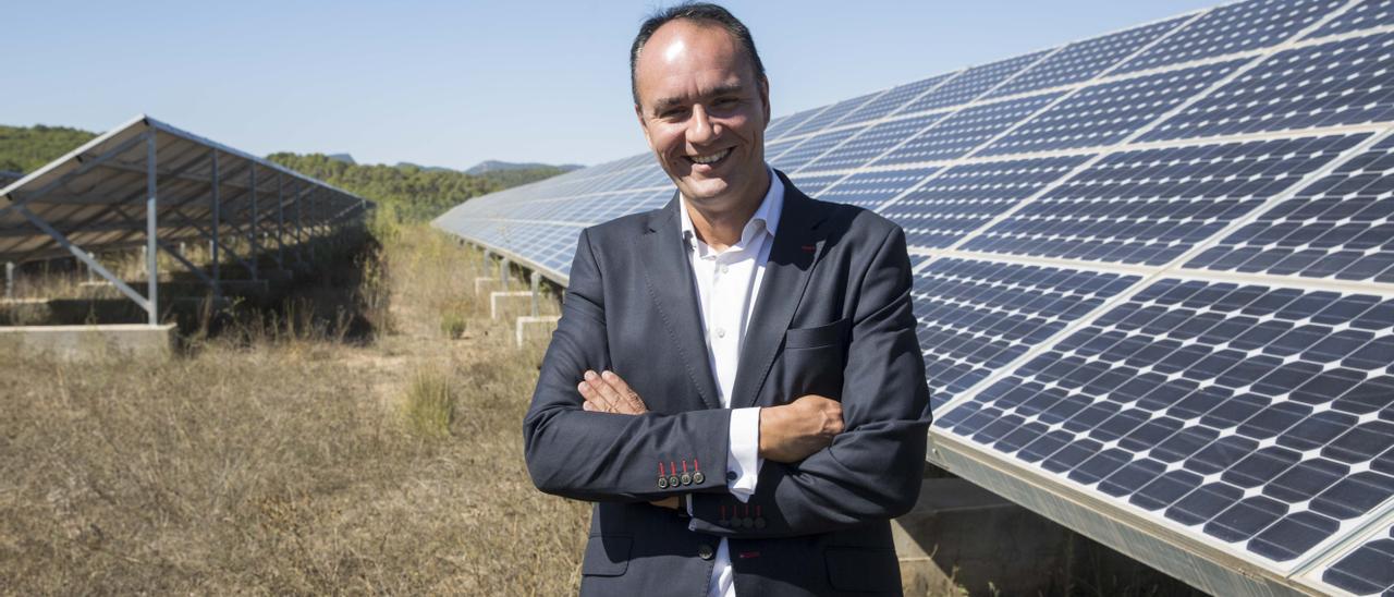 MNarcos J. Lacruz, CEO de NRG, promotora del parque solar de Ontnyent.