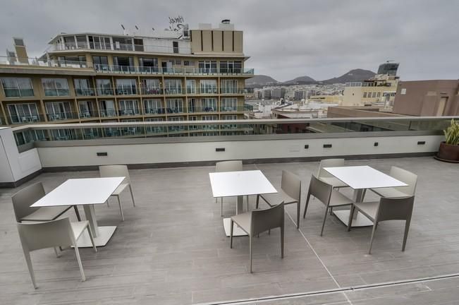 17/07/17.LAS PALMAS DE GRAN  CANARIA. Nuevo hotel en la capital grancanaria Doña Luisa en la calle Alfredo L. Jones con 29 de abril. FOTO: J. PÉREZ CURBELO