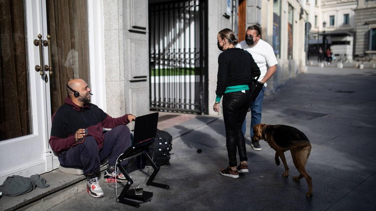 Un sintecho alquila una casa gracias a sus ganancias en Twitch