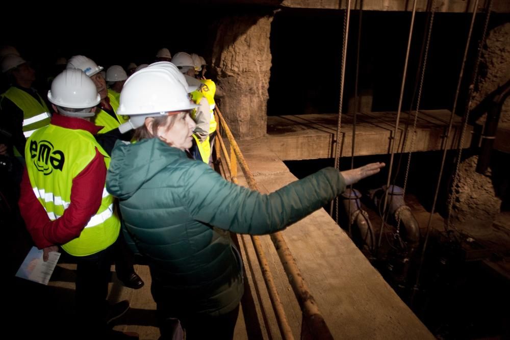 Visita de la alcaldesa al pozo de tormentas de la EMA en Poniente