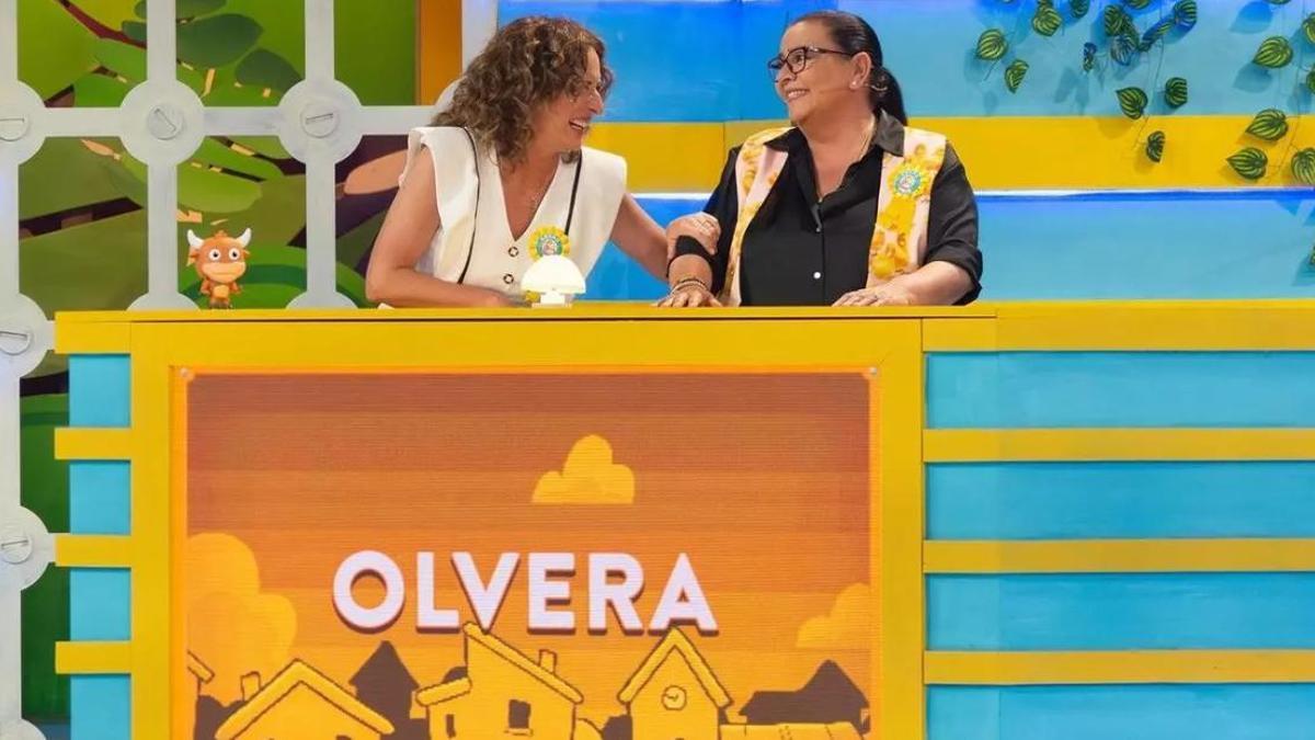 María del Monte es la madrina de Olvera en 'El Grand Prix de Verano'.