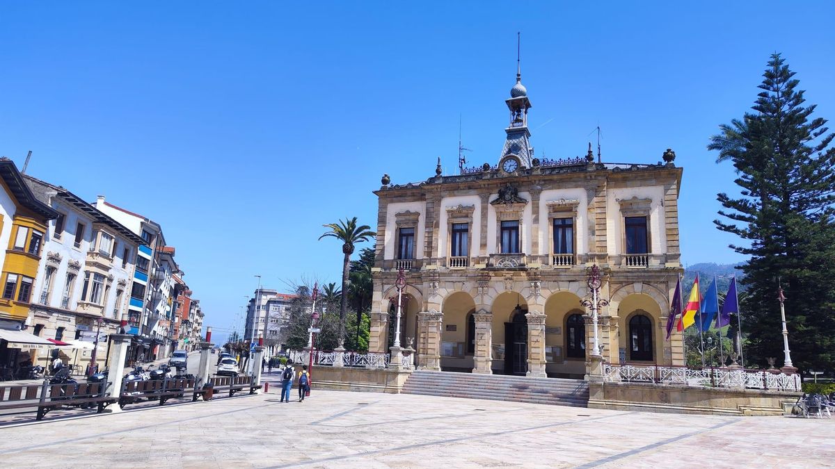 El Ayuntamiento de Villaviciosa.
