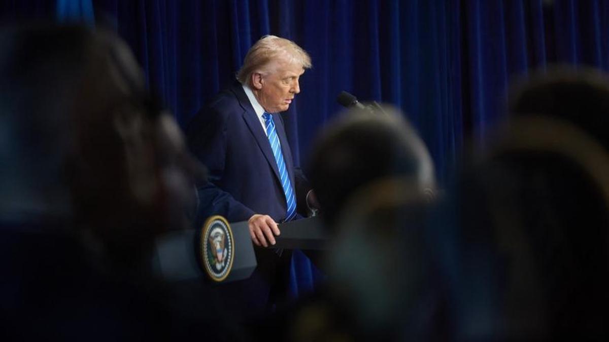 Trump durante una de sus múltiples declaraciones públicas.