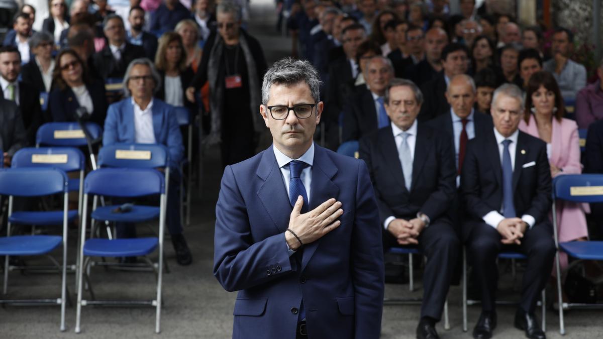 Félix Bolaños participa en el 86º aniversario del bombardeo de Gernika