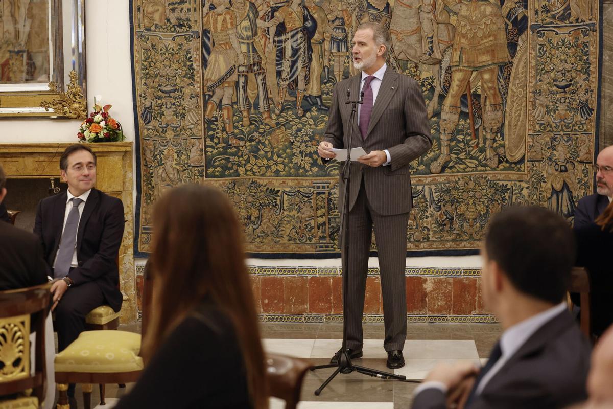 Felipe VI pronuncia un breve discurso, este martes, en la reunión del Patronato del Instituto Cervantes.