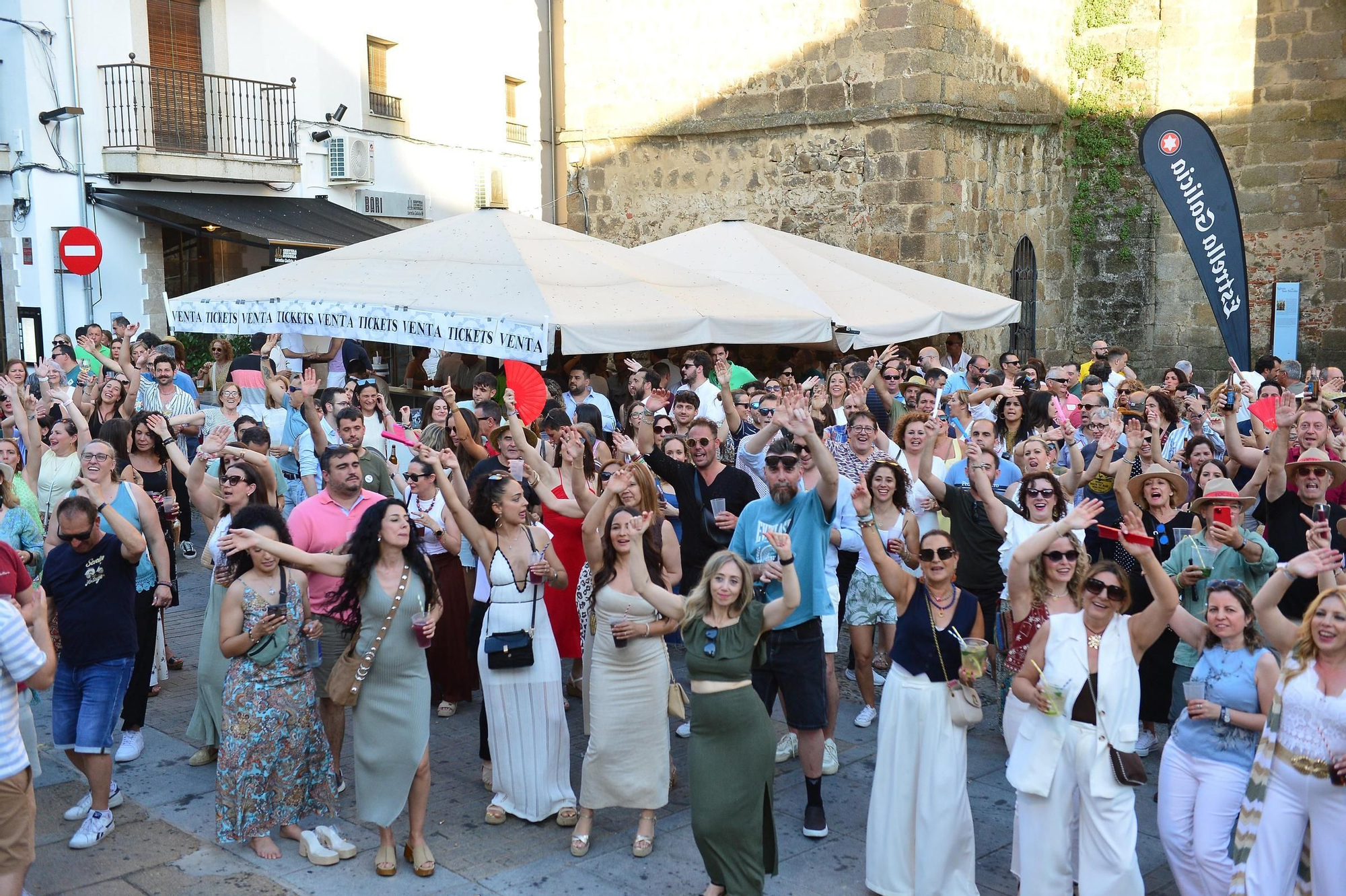 FOTOGALERÍA | Búscate en las cañas del sábado de feria en Plasencia