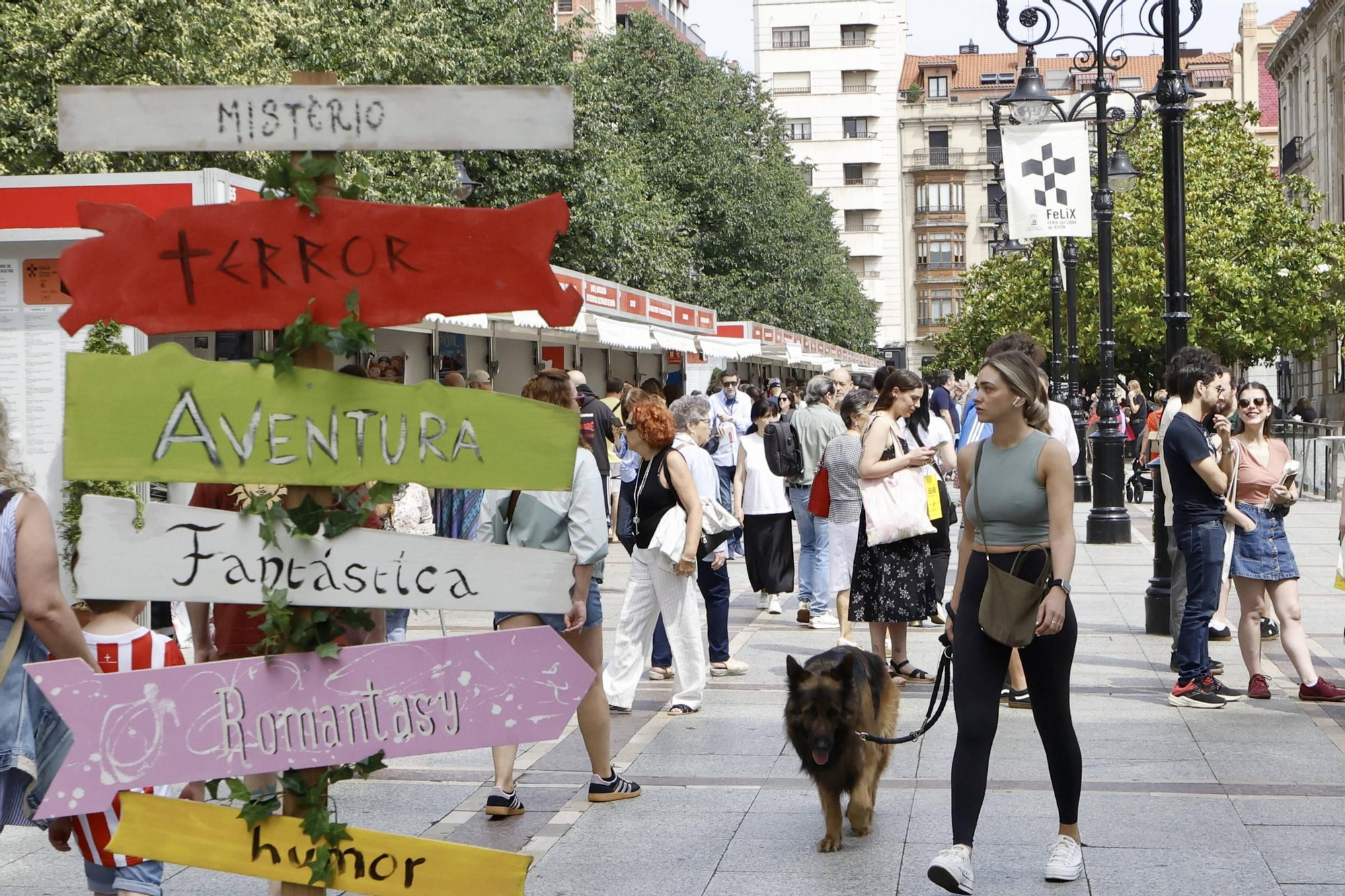 El último día de la Feria del Libro de Gijón, en imágenes