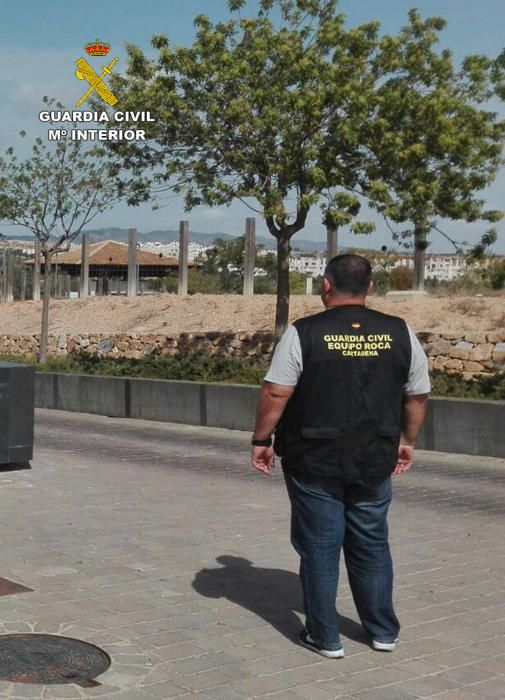 La Guardia Civil desmantela en Corvera una banda dedicada al robo continuado en viviendas