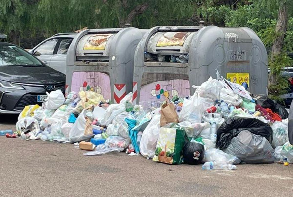Los vecinos denuncian la falta de acción municipal para solucionar el problema.